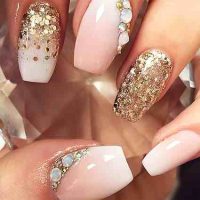 24Pcs Press on Nails with Rhinestones Design